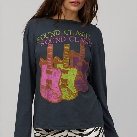NWT Daydreamer Sound Clash Guitars Crew Long Sleeve Small - Picture 1 of 7